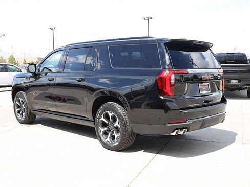 New 2026 GMC Yukon XL AT4 AWD/4WD image 4