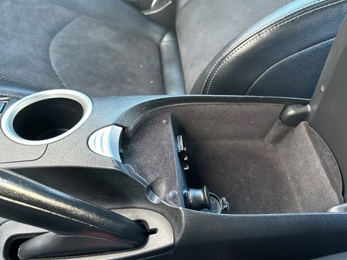 Used 2014 Nissan 370Z Touring w/ Sport Package image 31