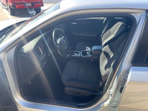 Used 2022 Dodge Charger SXT image 7