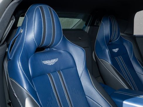 Used 2023 Aston Martin V8 Vantage Roadster RWD image 20