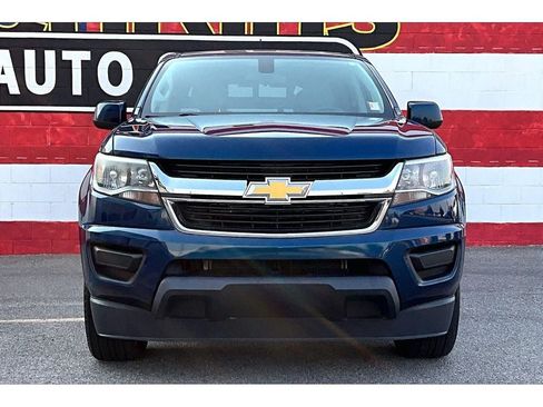 Used 2019 Chevrolet Colorado W/T w/ WT Convenience Package RWD image 3