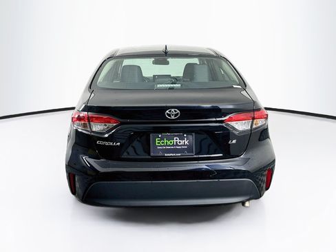 Used 2025 Toyota Corolla LE FWD image 7
