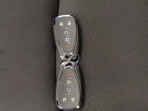Used 2025 Chevrolet Malibu LS FWD image 32