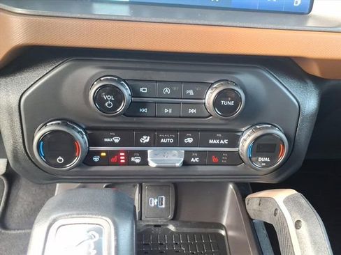 Certified 2024 Ford Bronco Outer Banks image 23