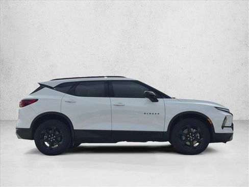 New 2026 Chevrolet Blazer LT w/ Midnight/Sport Edition FWD image 4