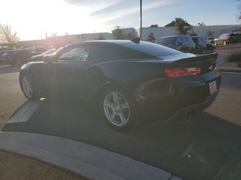 Used 2017 Chevrolet Camaro LT image 7