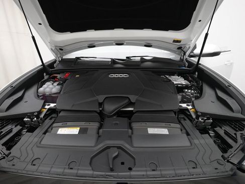 New 2026 Audi Q8 Premium Plus AWD/4WD image 3
