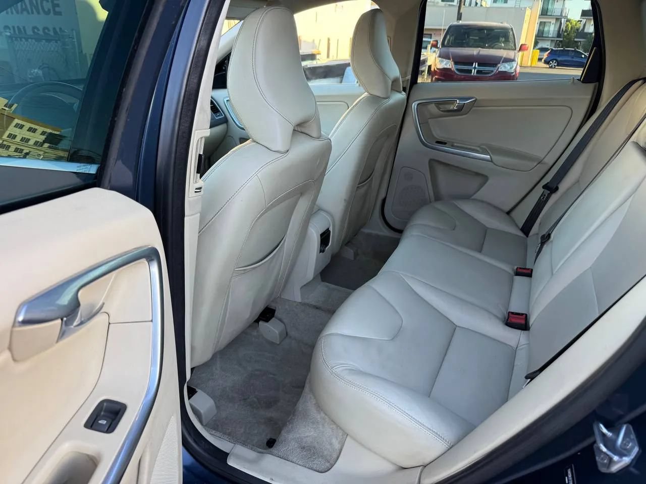 Used 2015 Volvo XC60 T5 AWD/4WD image 35