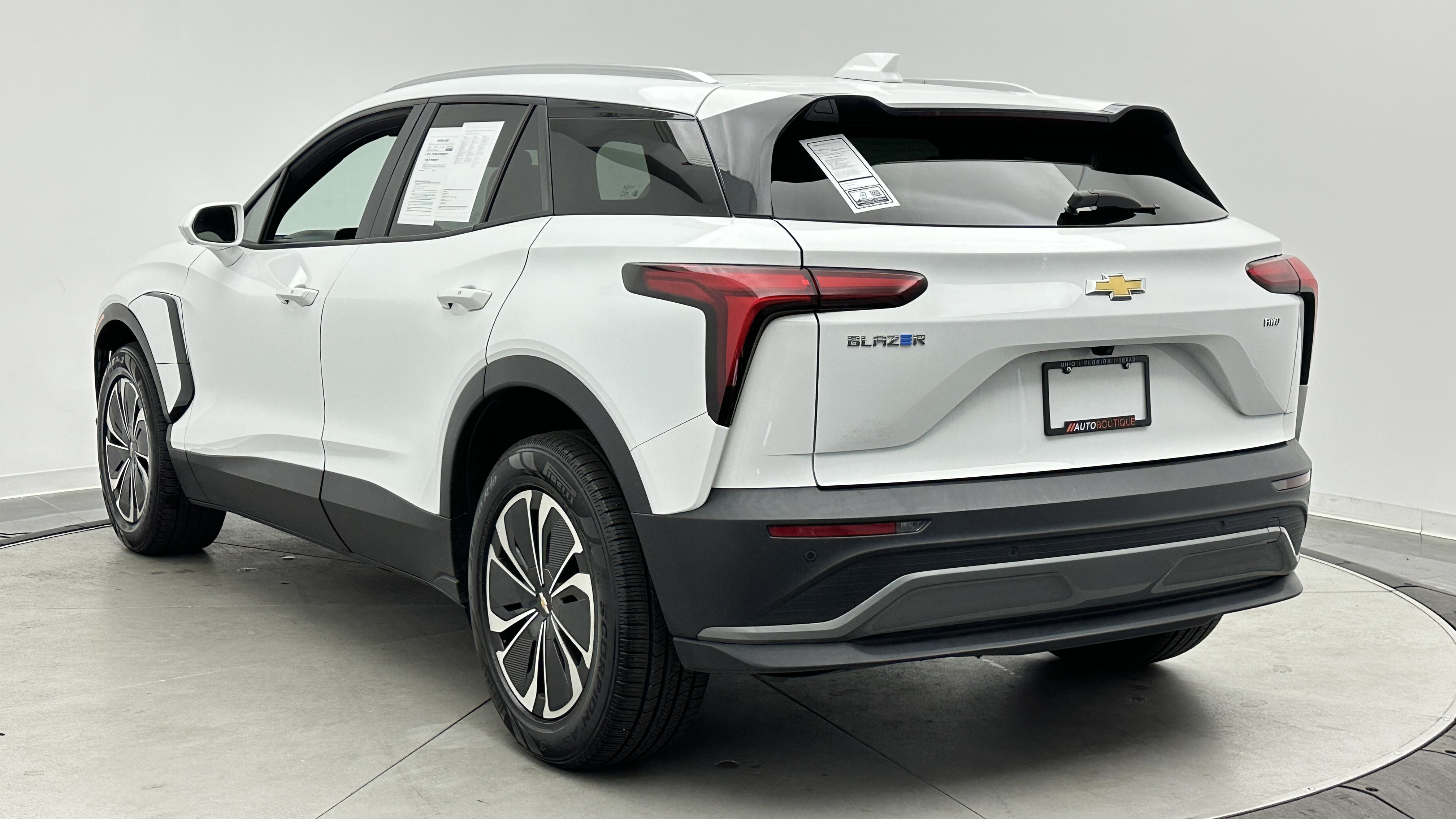 Used 2024 Chevrolet Blazer EV LT AWD/4WD image 7