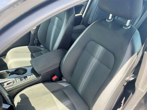Used 2025 Honda Civic Sport image 19