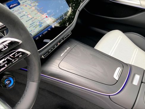 New 2026 Mercedes-Benz E 53 AMG e 4MATIC Sedan image 7