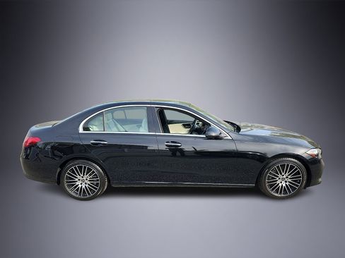 Used 2023 Mercedes-Benz C 300 4MATIC Sedan image 7