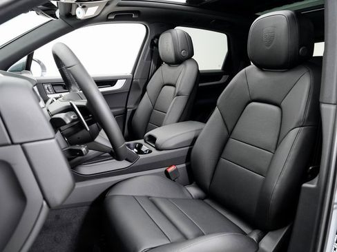 New 2026 Porsche Cayenne E-Hybrid image 5