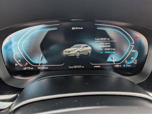 Certified 2023 BMW 530e xDrive w/ Convenience Package image 10