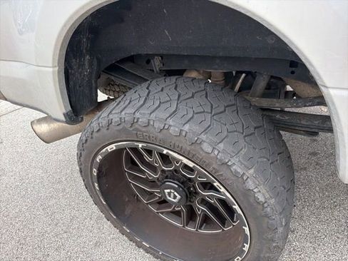 Used 2019 Ford F350 Lariat image 18