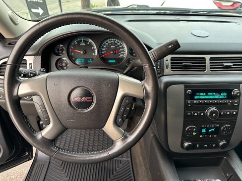 Used 2014 GMC Yukon SLT image 29