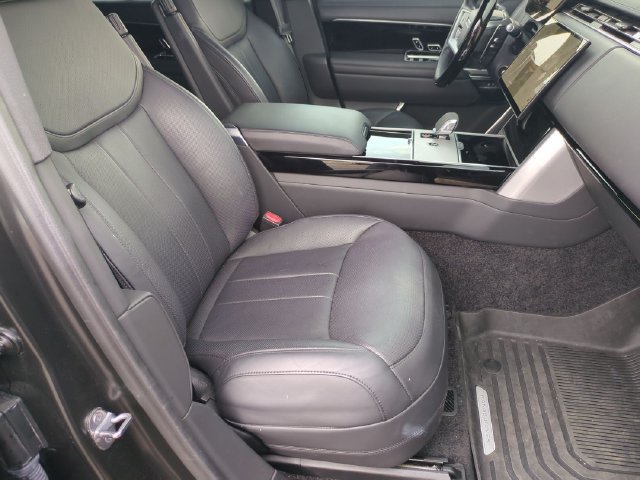 Used 2024 Land Rover Range Rover SE AWD/4WD image 18