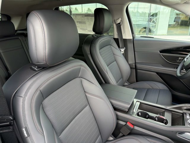 New 2026 Lincoln Nautilus Reserve AWD/4WD image 19