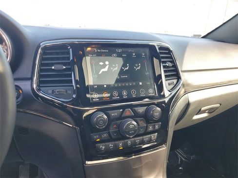 Used 2019 Jeep Grand Cherokee Limited X image 28