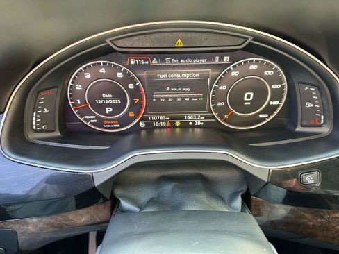 Used 2017 Audi Q7 3.0T Premium Plus w/ Premium Plus Package image 15