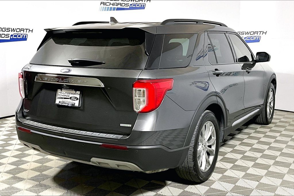 Used 2020 Ford Explorer XLT w/ Equipment Group 202A RWD image 9