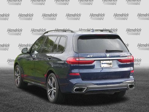 Used 2022 BMW X7 xDrive40i w/ M Sport Package AWD/4WD image 7