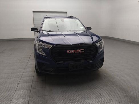 Used 2023 GMC Terrain SLE w/ Driver Convenience Package FWD image 14