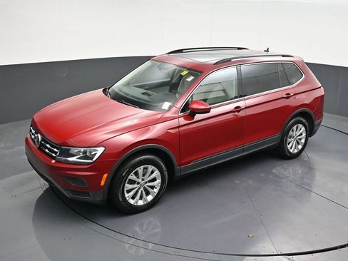 Used 2019 Volkswagen Tiguan SE w/ Panoramic Sunroof Package image 15