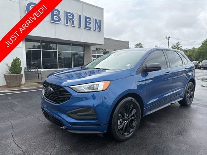 Used 2022 Ford Edge SE w/ Black Appearance Package