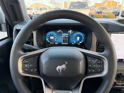 New 2025 Ford Bronco 4-Door image 34