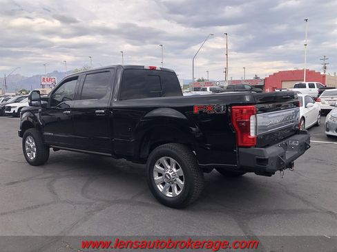 Used 2017 Ford F250 Platinum w/ FX4 Off-Road Package image 6