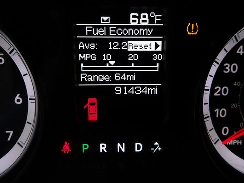 Used 2016 RAM 2500 Tradesman w/ Chrome Appearance Group image 18