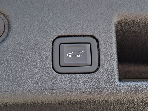 Used 2022 Chevrolet Equinox LT FWD image 31