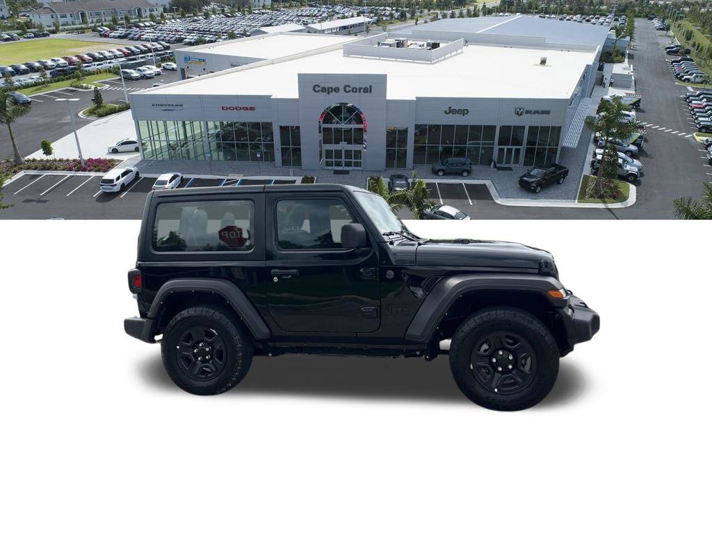 Used 2025 Jeep Wrangler Sport AWD/4WD image 4
