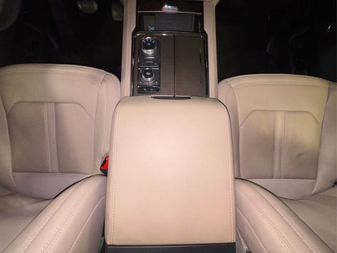 Certified 2024 Ford Expedition Limited image 25