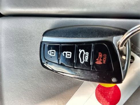 Used 2015 Hyundai Genesis 3.8 w/ Option Group 04 image 21