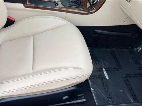 Used 2014 Mercedes-Benz SLK 250 image 36