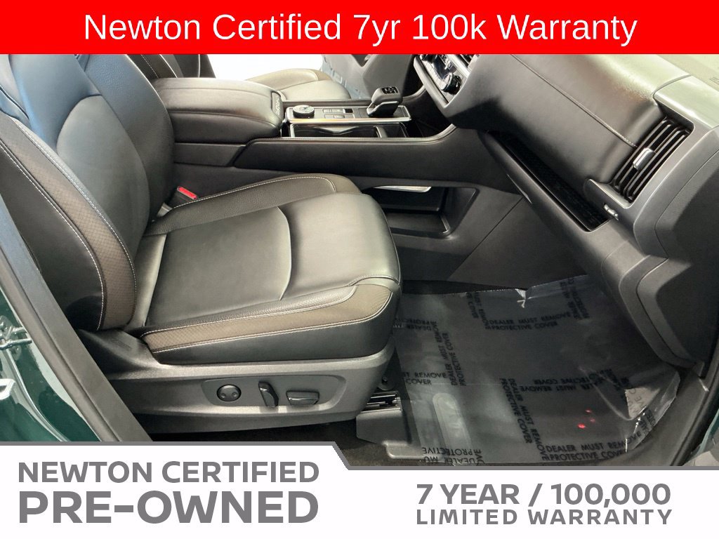 Used 2023 Nissan Pathfinder SL AWD/4WD image 17