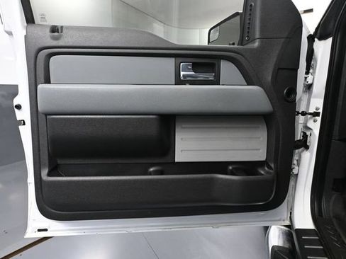 Used 2014 Ford F150 XLT w/ Equipment Group 302A Luxury AWD/4WD image 19