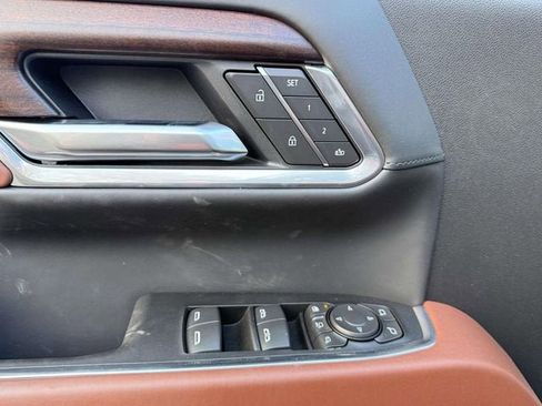 New 2026 GMC Sierra 3500 Denali Ultimate image 17