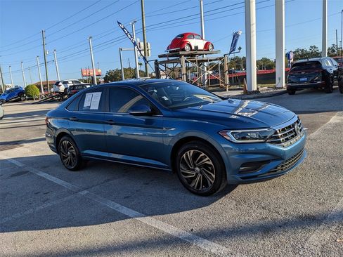 Used 2019 Volkswagen Jetta SEL Premium image 8