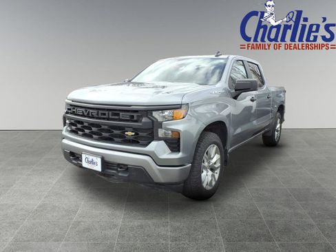 Used 2023 Chevrolet Silverado 1500 Custom AWD/4WD image 1