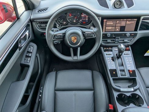New 2026 Porsche Macan image 15