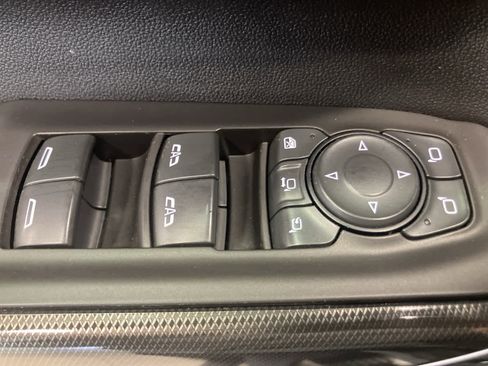 Used 2021 GMC Sierra 2500 AT4 w/ AT4 Preferred Package image 13