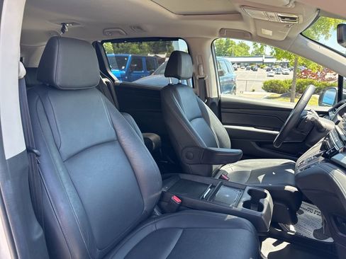 Used 2025 Honda Odyssey EX-L image 18