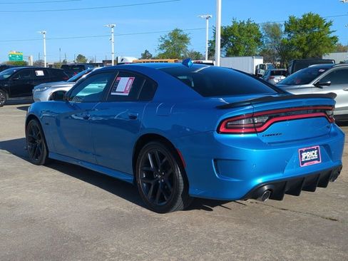 Used 2023 Dodge Charger R/T w/ Blacktop Package image 7