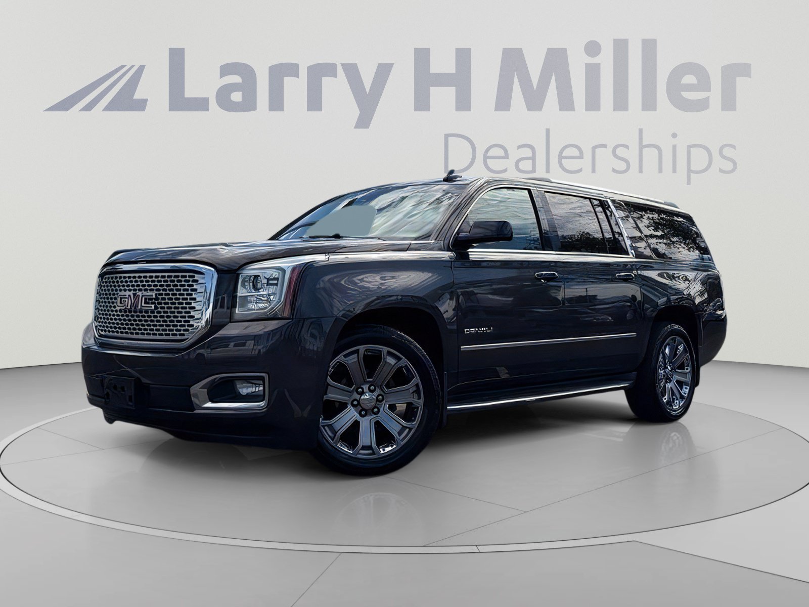 Used 2015 GMC Yukon XL Denali w/ Open Road Package AWD/4WD image 2