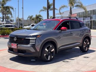 New 2025 Nissan Kicks SR video 4