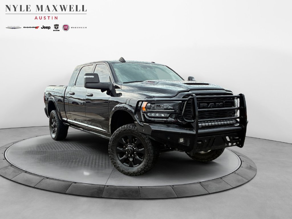 Used 2024 RAM 2500 Limited AWD/4WD image 2