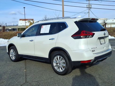 Used 2018 Nissan Rogue SV w/ Sun & Sound Touring Package AWD/4WD image 33